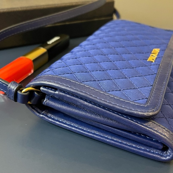 💯Authentic PRADA WOC wallet on chain (Blue) - Picture 4 of 14